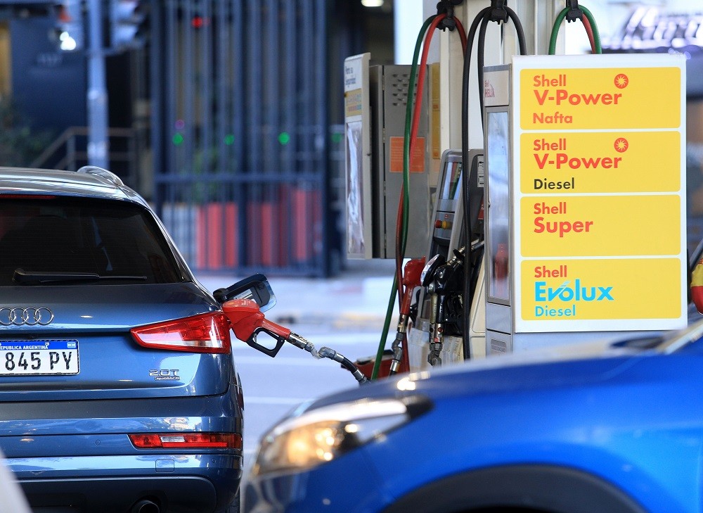 Biocombustibles: fijan nuevos precios para su mezcla con naftas y gasoil