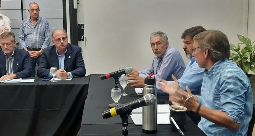 Campo y Gobierno analizaron medidas para combatir los efectos de la sequ&iacute;a