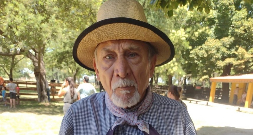 Orfell Mailagro: distinguido en Jes&uacute;s Mar&iacute;a por su trayectoria como domador