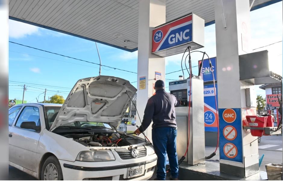 Aumentan la tarifa de gas para grandes usuarios y estaciones de GNC