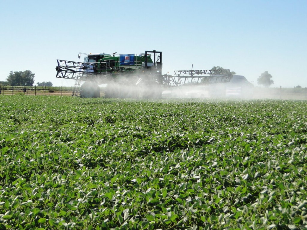 La Provincia prorrogó otra vez la suspensión de la ley que regula los agroquímicos