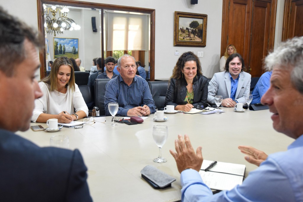 Reunión técnica con la Mesa de Enlace para analizar la proyección positiva de la baja de retenciones