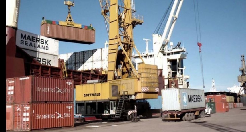Tras el r&eacute;cord actual, estiman un &ldquo;abultado&rdquo; super&aacute;vit comercial este a&ntilde;o pero por debajo del 2024