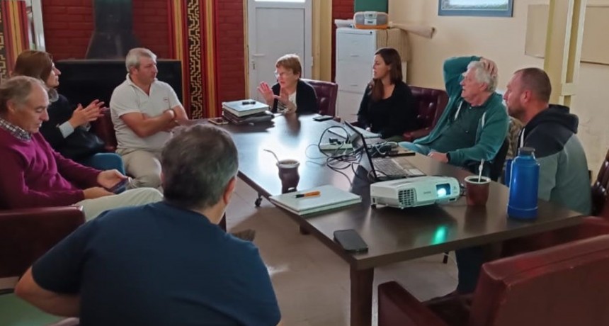 Pulverizaci&oacute;n contra la tucura: &ldquo;Los Partidos linderos no hacen campa&ntilde;a&rdquo;
