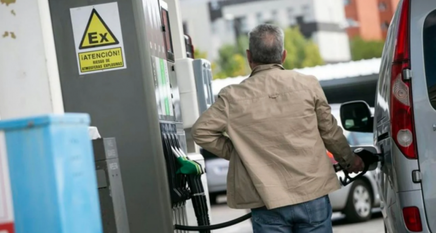 Combustibles: Oficializaron el 'autoservicio' y las estaciones m&oacute;viles