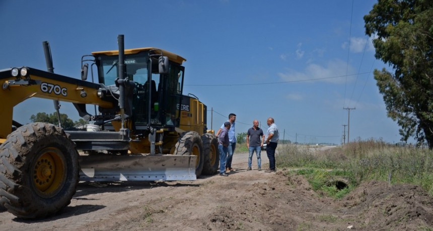 Contin&uacute;an las obras de mejoramiento de caminos rurales