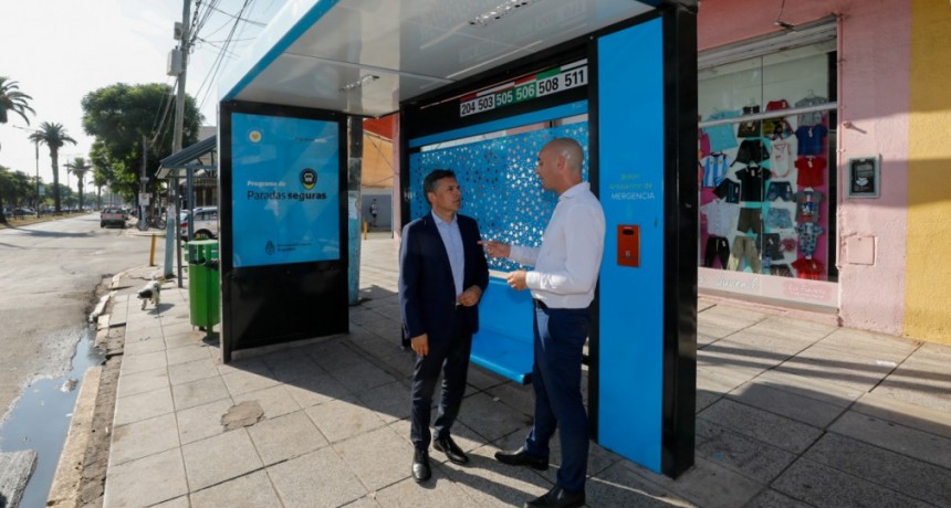 Avanza la implementaci&oacute;n de Paradas Seguras en la provincia de Buenos Aires: ya se instalaron m&aacute;s de 2 mil en 37 municipios