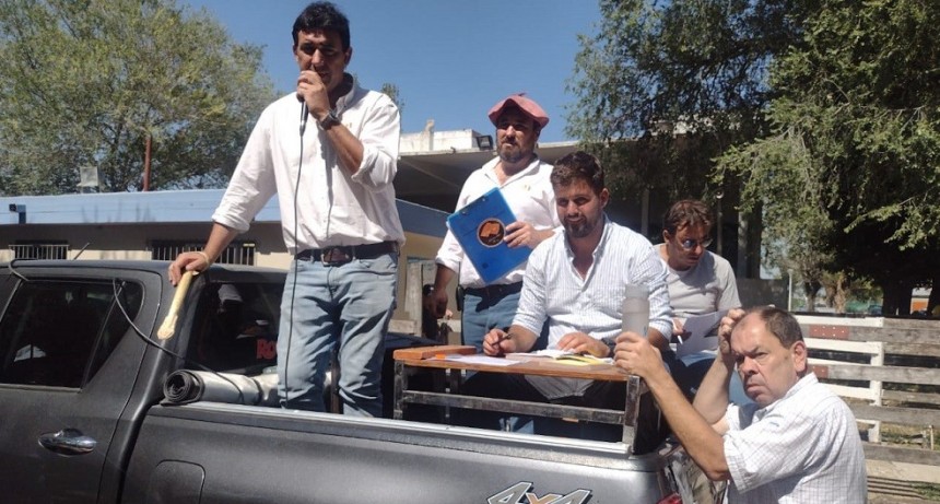 Remate Alfredo S. Mondino junto a Ezequiel Hourcade en Olavarr&iacute;a