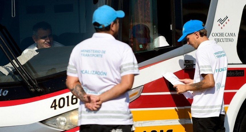 Transporte retir&oacute; de funcionamiento 25 colectivos para proteger a turistas