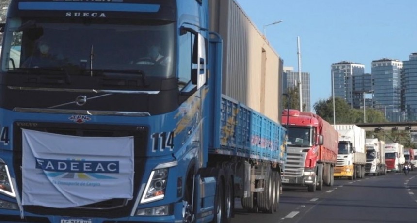 Los costos del autotransporte de cargas subieron 20,64% en enero