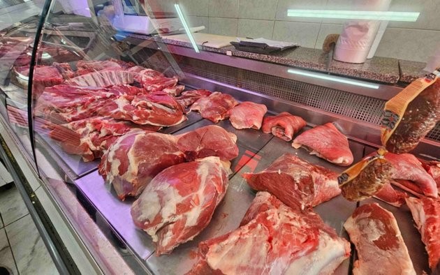 Cocina segura: claves para proteger la salud al manipular y cocinar la carne