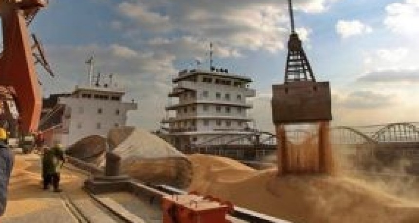 En febrero ingresaron casi 1.500 mill/dol por exportaciones granarias