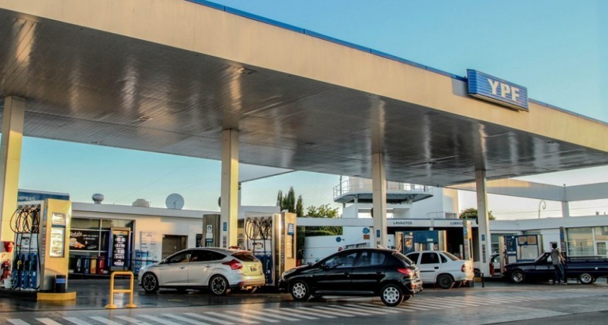 Finalmente el fin de semana aument&oacute; el precio al p&uacute;blico de los combustibles