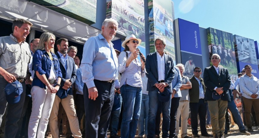 Vilella, Pazo y Mondino les mostraron a m&aacute;s de 50 diplom&aacute;ticos internacionales la potencia de la Bioeconom&iacute;a en Expoagro 2024