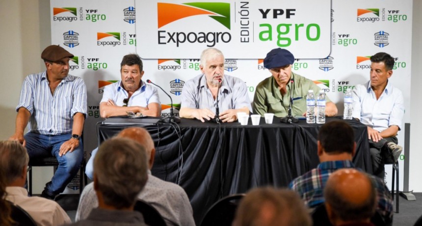 Vilella se reuni&oacute; con la Mesa de Carnes en Expoagro 2024