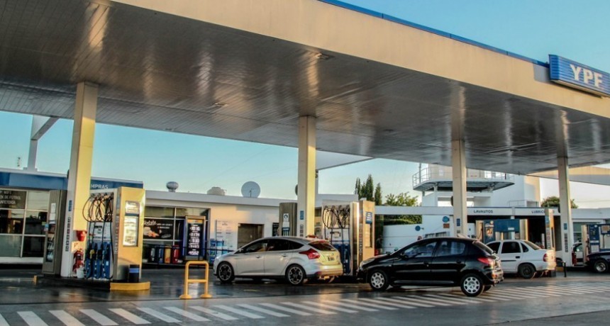 Otro dato de la recesi&oacute;n: fuerte ca&iacute;da en el consumo de combustibles