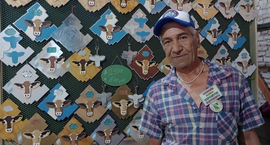 Gerardo Jetip, el artesano que dise&ntilde;&oacute; la patente de la Fiesta Nacional del Ternero
