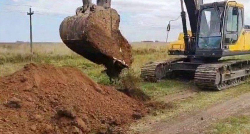 Rauch: el Municipio avanza con tareas de mantenimiento de caminos 