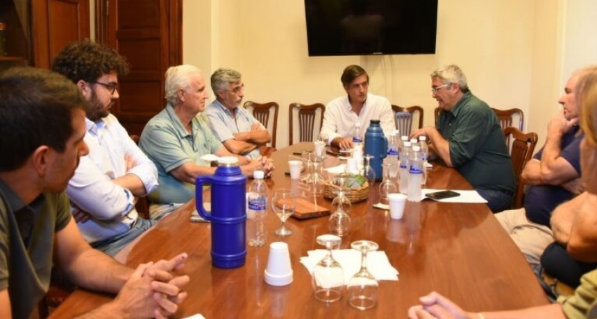 Insumos, caminos rurales y log&iacute;stica: Rodr&iacute;guez detall&oacute; las acciones de la Provincia en Bah&iacute;a Blanca