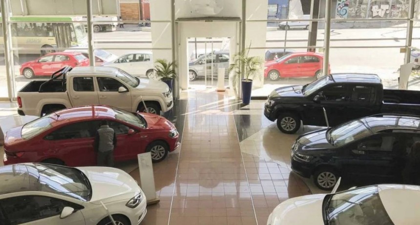 Por el derrumbe en las ventas, los precios de los autos empezaron a bajar