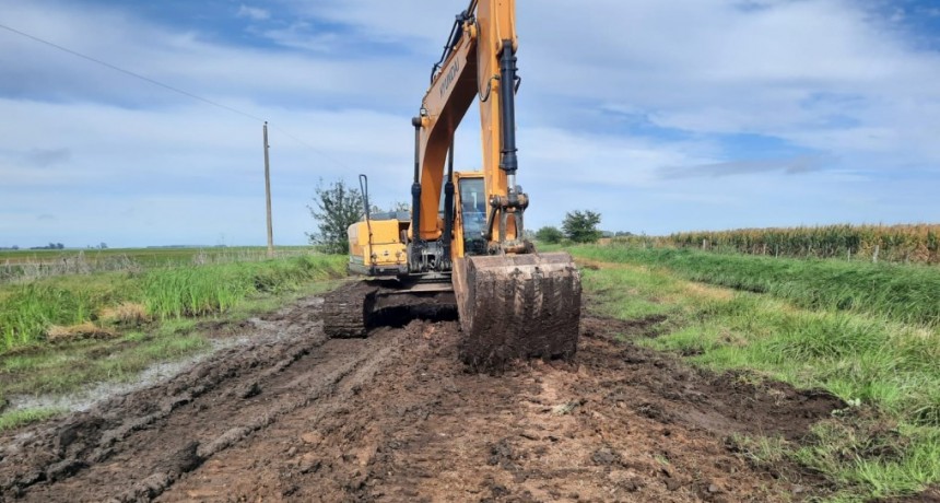 Comenz&oacute; el plan de contingencia municipal de caminos rurales