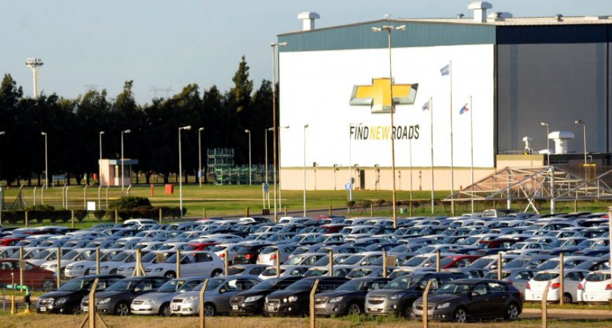 Por la ca&iacute;da de las ventas, la automotriz General Motors paralizar&aacute; otra vez su planta en Santa Fe