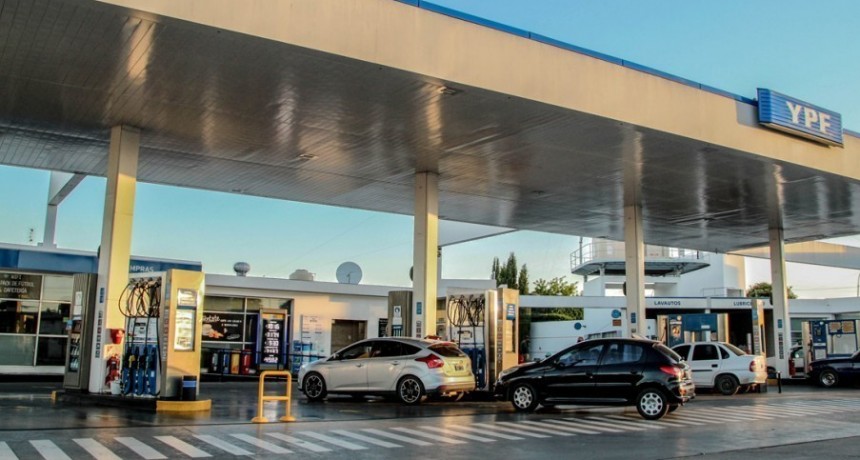 Pese a la contenci&oacute;n del gobierno, la nafta y el gasoil volvieron a subir sus precios