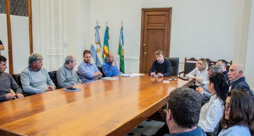 Reuni&oacute;n de la mesa agropecuaria con autoridades locales