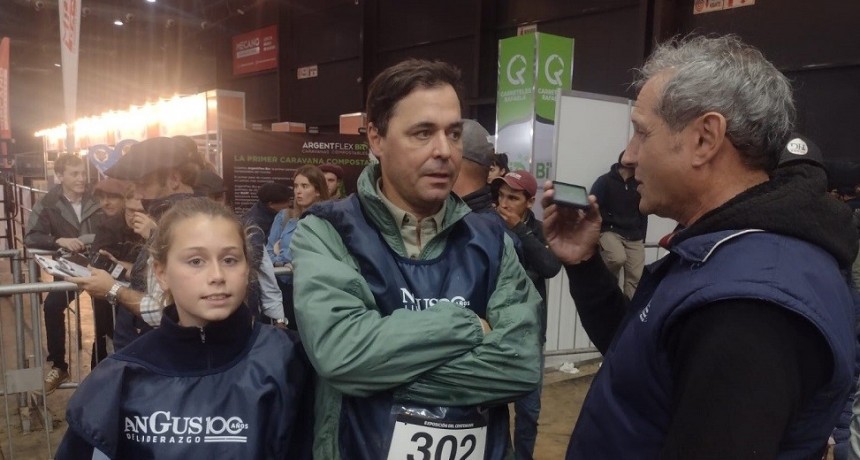 100 a&ntilde;os de Angus: Caba&ntilde;a Tres Mar&iacute;as de Guti&eacute;rrez se llev&oacute; la Gran Campeona