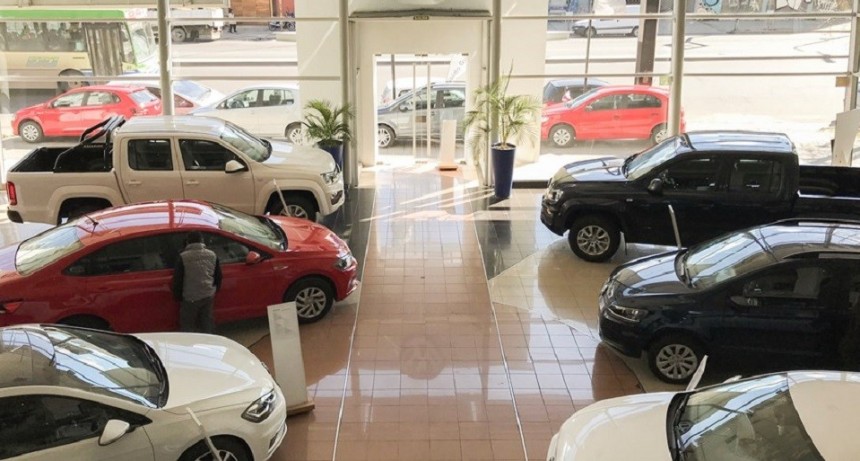 Subi&oacute; 7,7 por ciento el patentamiento de autos en abril