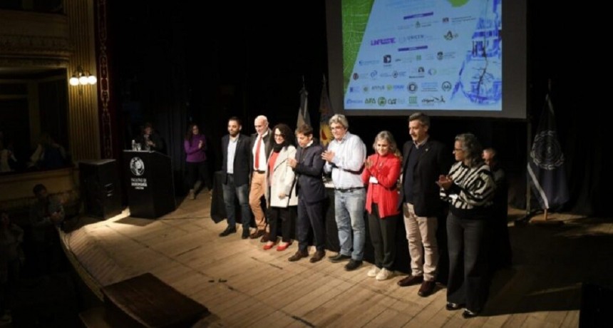 La Provincia firm&oacute; convenios con universidades para avanzar en mejoramiento gen&eacute;tico vegetal
