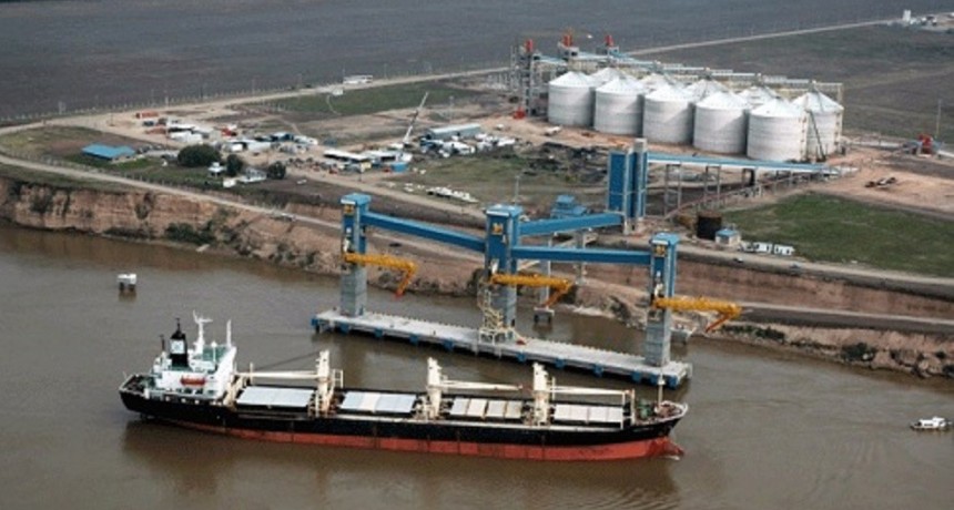 En abril el ingreso de camiones a puertos de Rosario fue el m&aacute;s bajo en 12 a&ntilde;os
