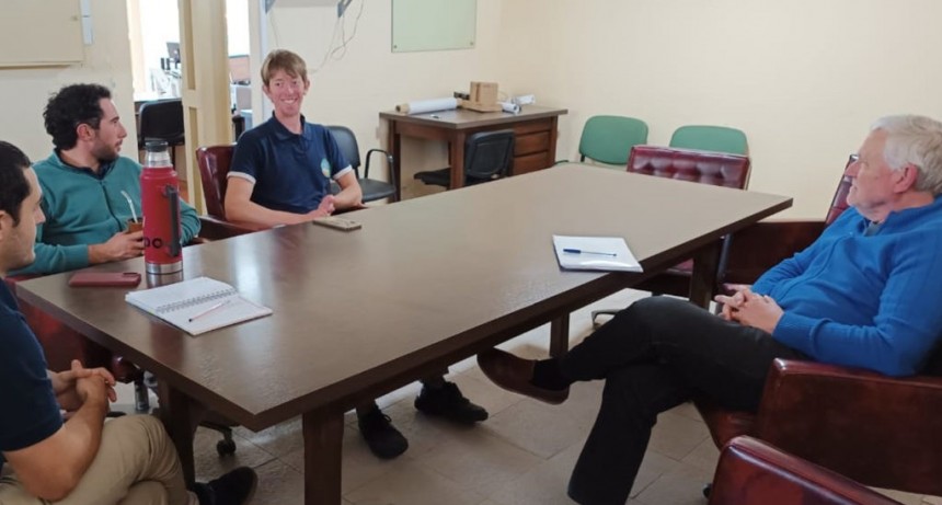 Encuentro con representante de la Juventud Agraria Cooperativista de Olavarr&iacute;a