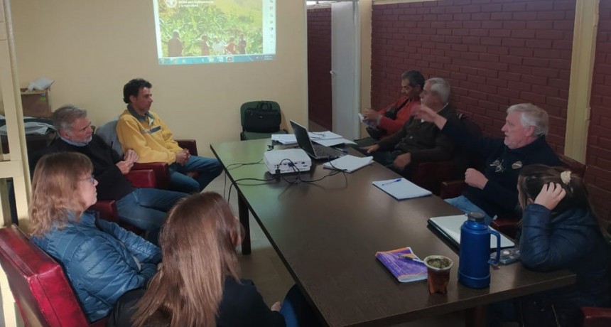 Reuni&oacute;n con representantes del grupo &ldquo;Cambio Rural&rdquo;