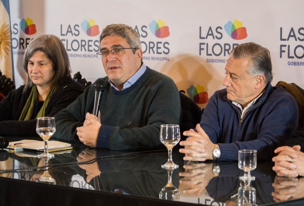 El Intendente Gustavo Cocconi participó del lanzamiento del ‘Plan Ganado Bonaerense 6x6’