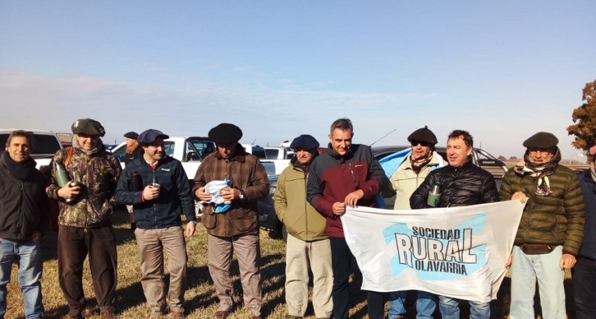 El campo de la regi&oacute;n se manifest&oacute; en Azul