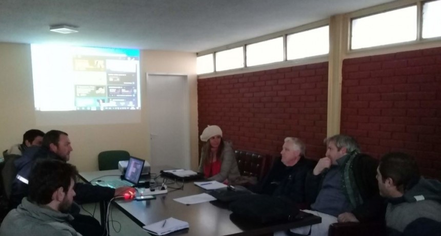 Reuni&oacute;n con representantes de la Mesa Agropecuaria