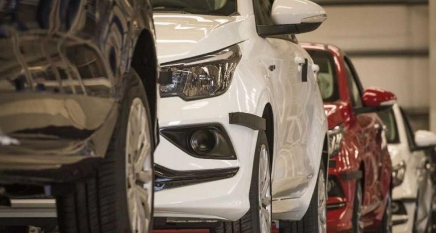 Concesionarios de autos dicen que el p&uacute;blico est&aacute; mas cauteloso por las elecciones