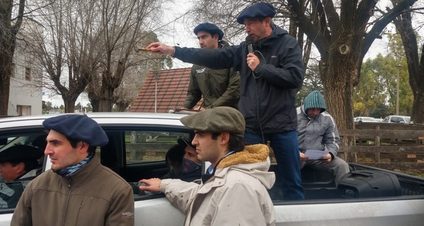 Remate Colombo y Magliano S.A. Consignatarios junto a Germ&aacute;n Alberdi en Olavarr&iacute;a