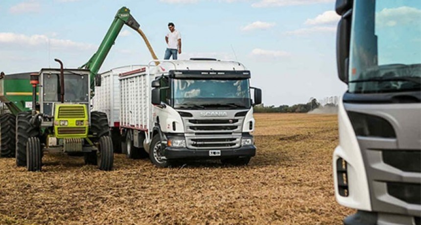 Decretaron aumento del 30% para las tarifas del transporte del agro