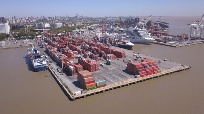 Las exportaciones bonaerenses cayeron 3,5% en mayo y encienden una alarma