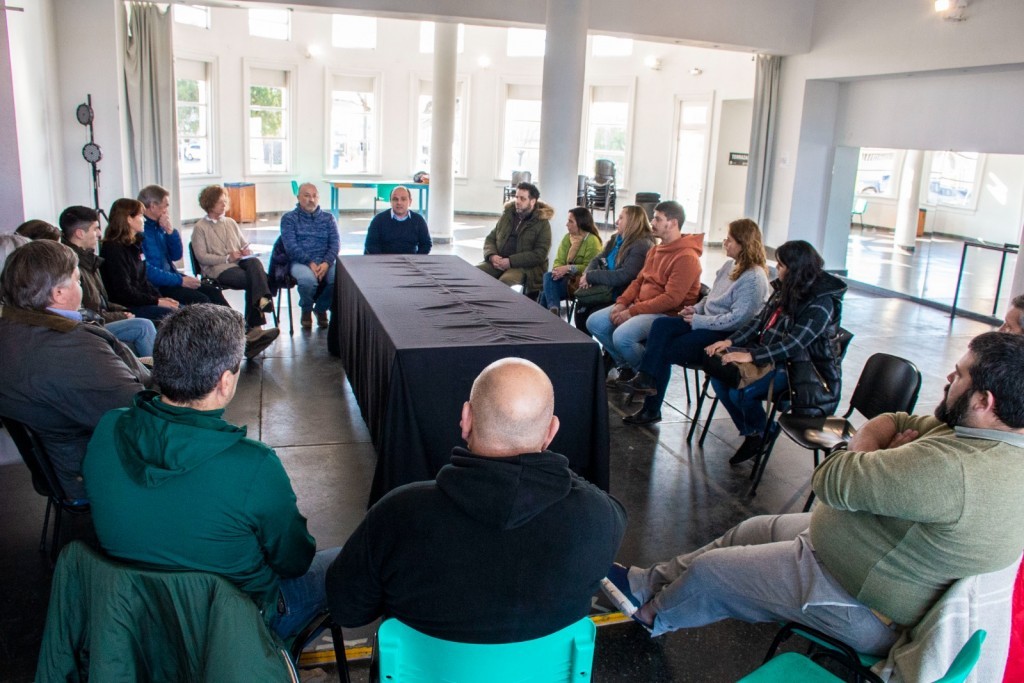 Nueva reunión de la COPRET, con eje en la articulación entre escuelas agrarias y el sector productivo