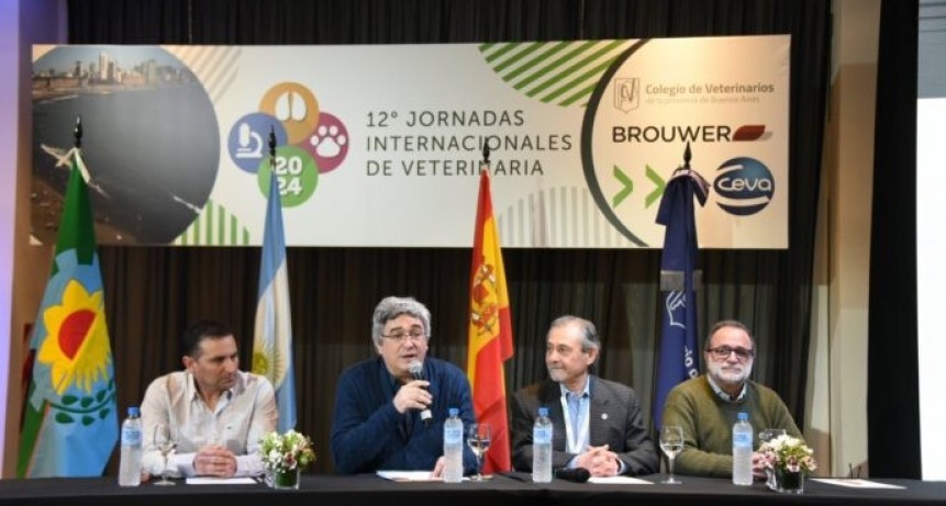 Rodr&iacute;guez destac&oacute; el &ldquo;rol fundamental&rdquo; de los veterinarios para implementar pol&iacute;ticas de sanidad