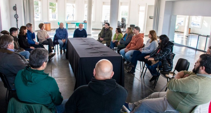 Nueva reuni&oacute;n de la COPRET, con eje en la articulaci&oacute;n entre escuelas agrarias y el sector productivo