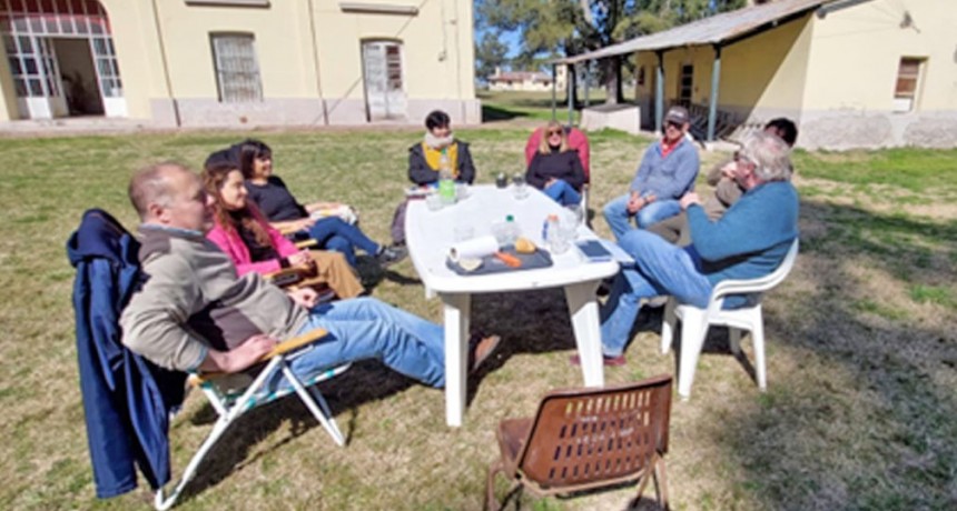 Reuni&oacute;n sobre control biol&oacute;gico de Tucura