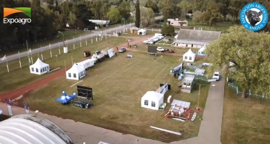 Con corte de cintas, se pone en marcha oficialmente la Exposici&oacute;n Nacional Angus de Primavera