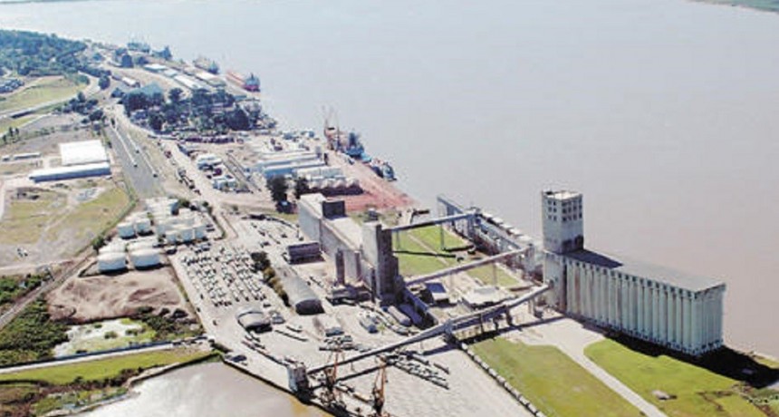 D&oacute;lar soja: Se duplic&oacute; el ingreso de camiones al puerto de Rosario