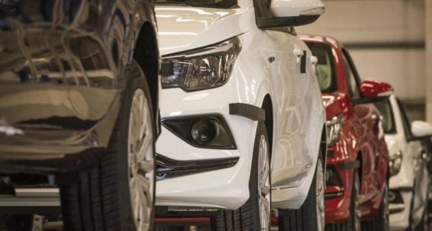 Tras la devoluci&oacute;n, la actividad de las concesionarias de autos cay&oacute; 70%: fuertes subas de precios y dolarizados