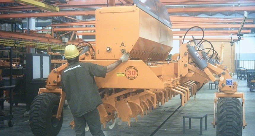 Paso a paso, se reactivan las ventas de maquinaria agr&iacute;cola