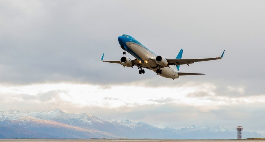 Avanza la desregulaci&oacute;n a&eacute;rea para habilitar tripulaciones y aeronaves extranjeras